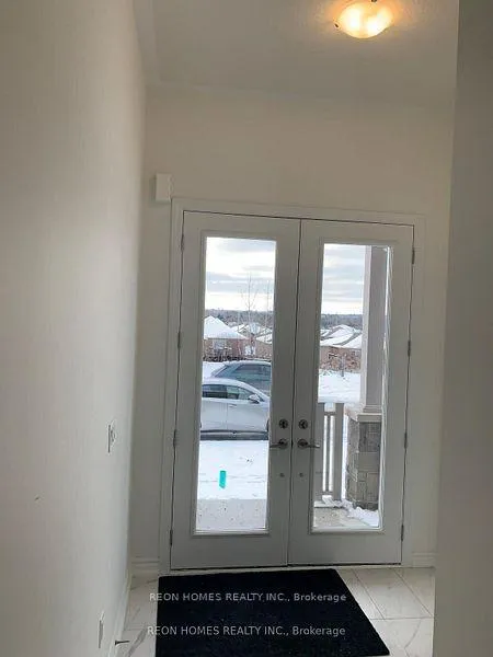 Photo 2 of Unit (Main), 38 West Oak Trail, Barrie, Rural Barrie Southeast — HOMEH
