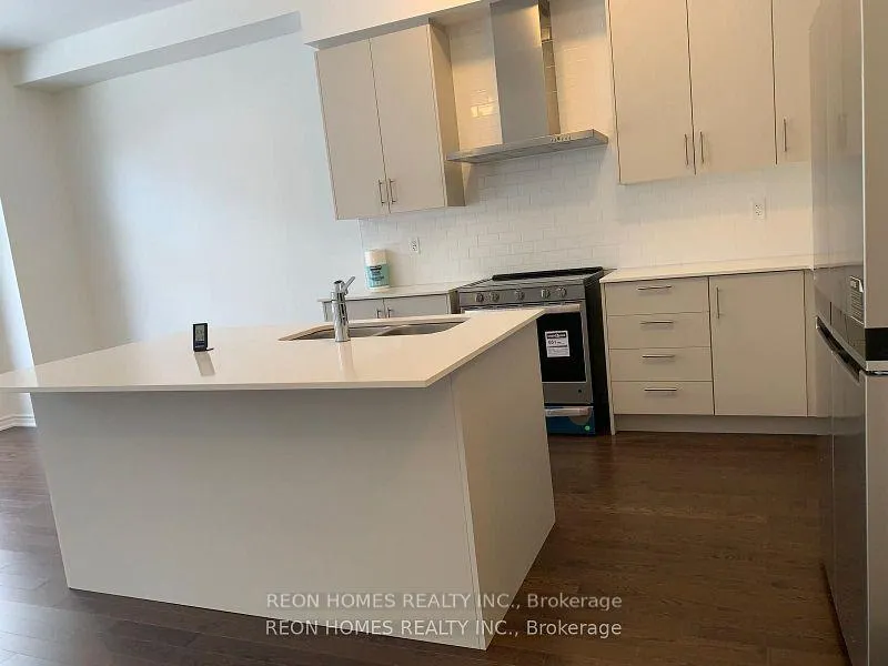 Photo 10 of Unit (Main), 38 West Oak Trail, Barrie, Rural Barrie Southeast — HOMEH