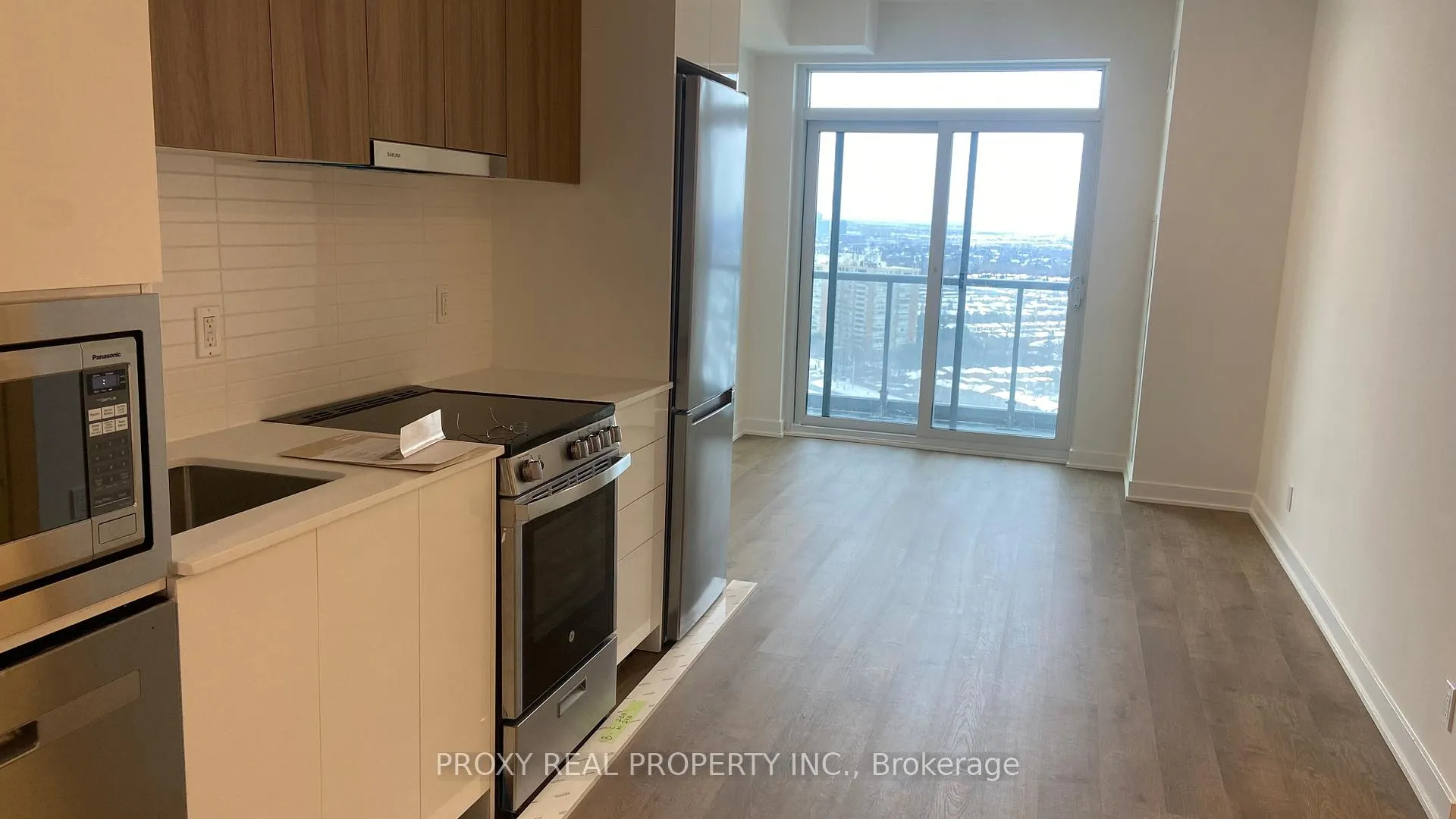 Photo 3 of Unit 2410, 50 Upper Mall Way, Vaughan, Brownridge — HOMEH