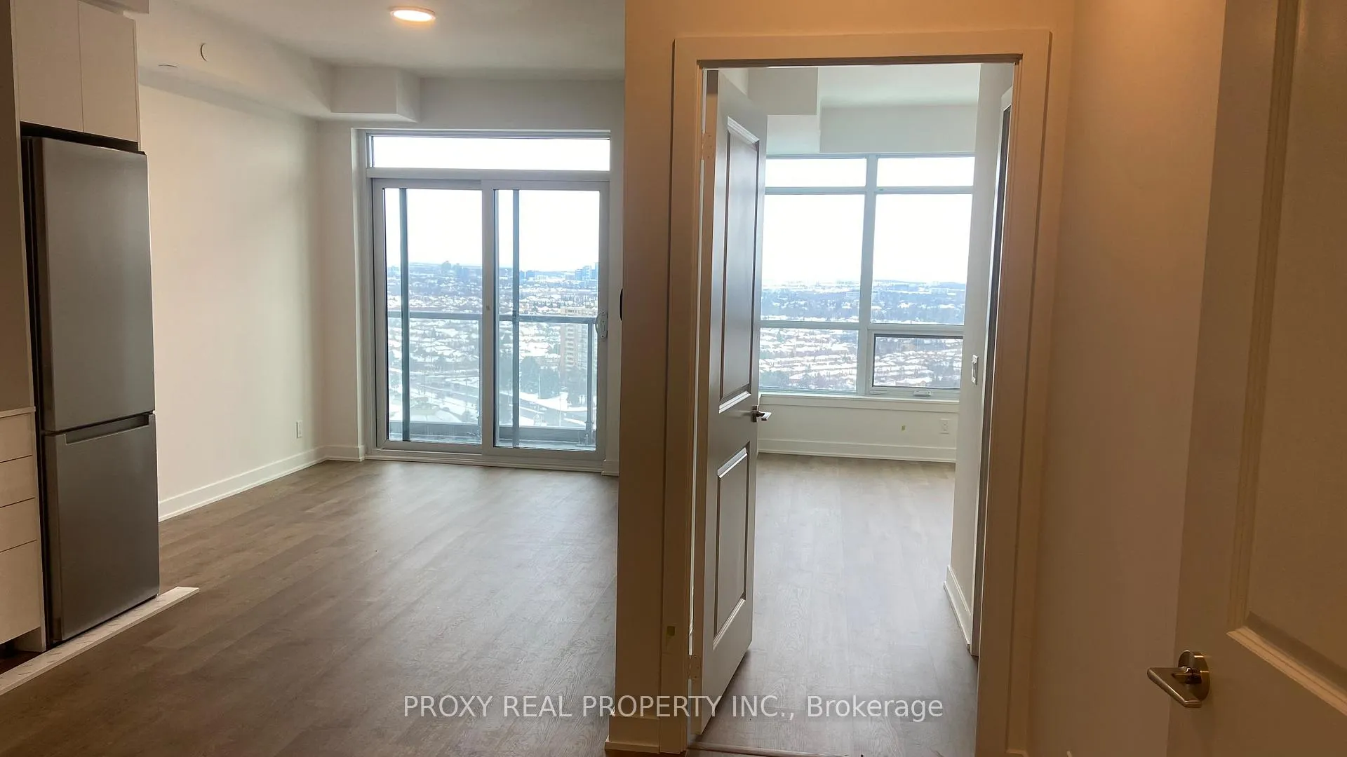 Photo 10 of Unit 2410, 50 Upper Mall Way, Vaughan, Brownridge — HOMEH