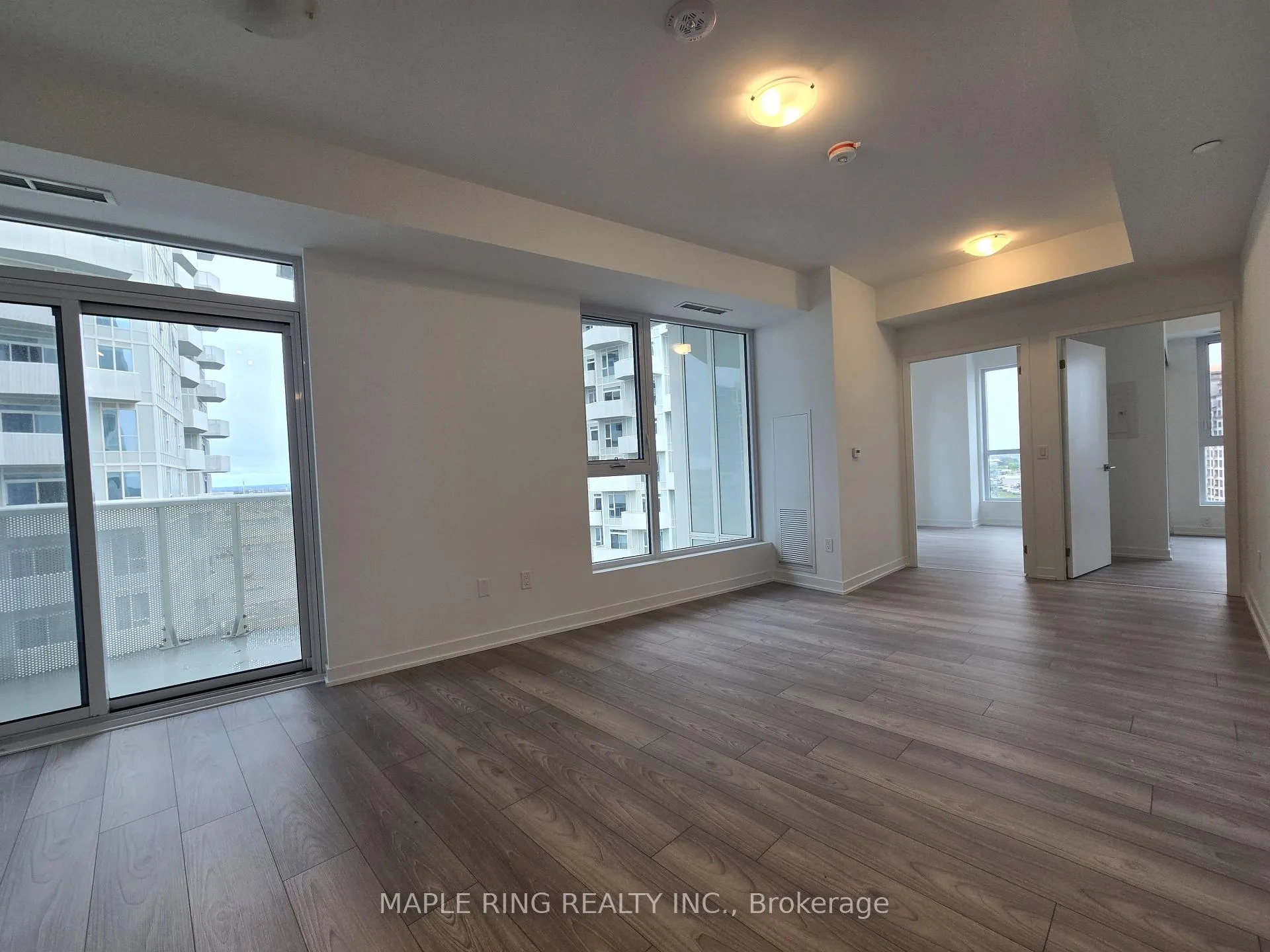 Photo 5 of Unit 1003, 474 Caldari Road, Vaughan, Concord — HOMEH