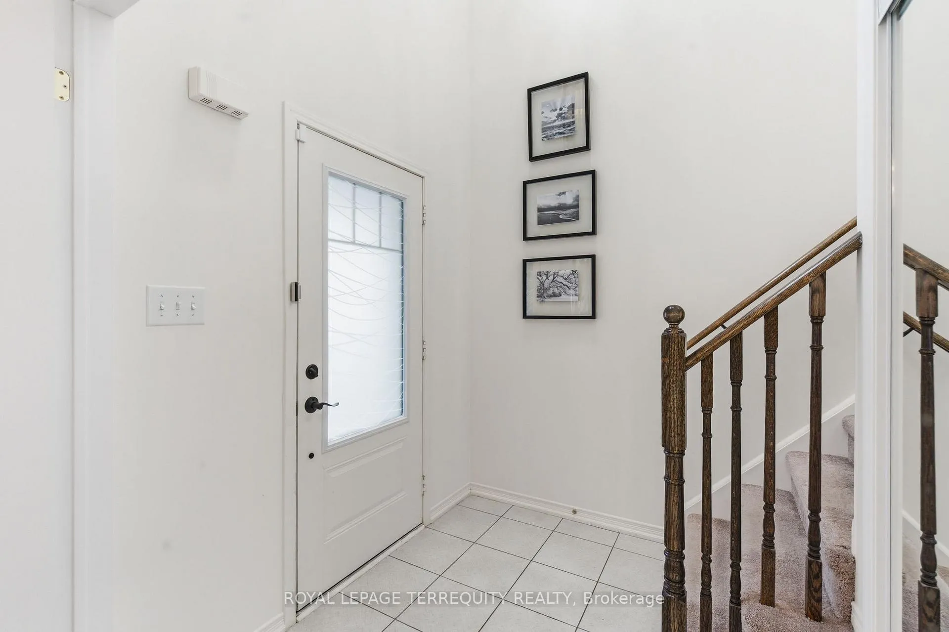 Photo 4 of 89 Ainley Road, Ajax, Central East — HOMEH