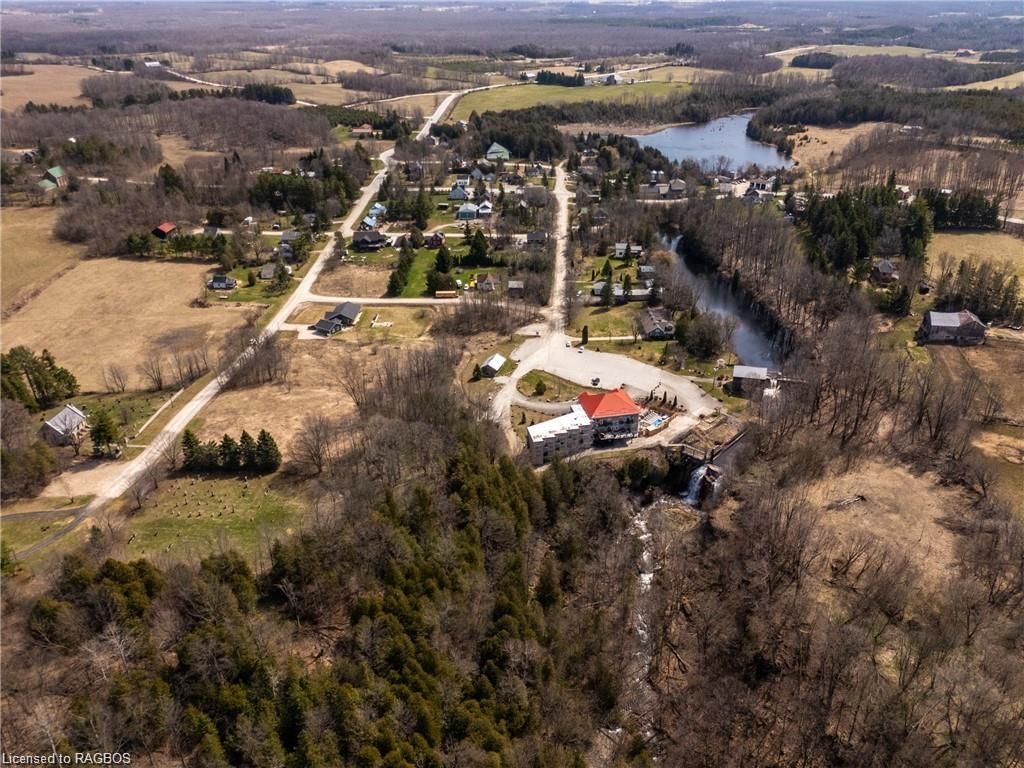 Photo 7 of PLAN 124 Alma Street, Chatsworth — HOMEH
