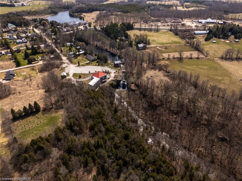 Photo 9 of PLAN 124 Alma Street, Chatsworth — HOMEH