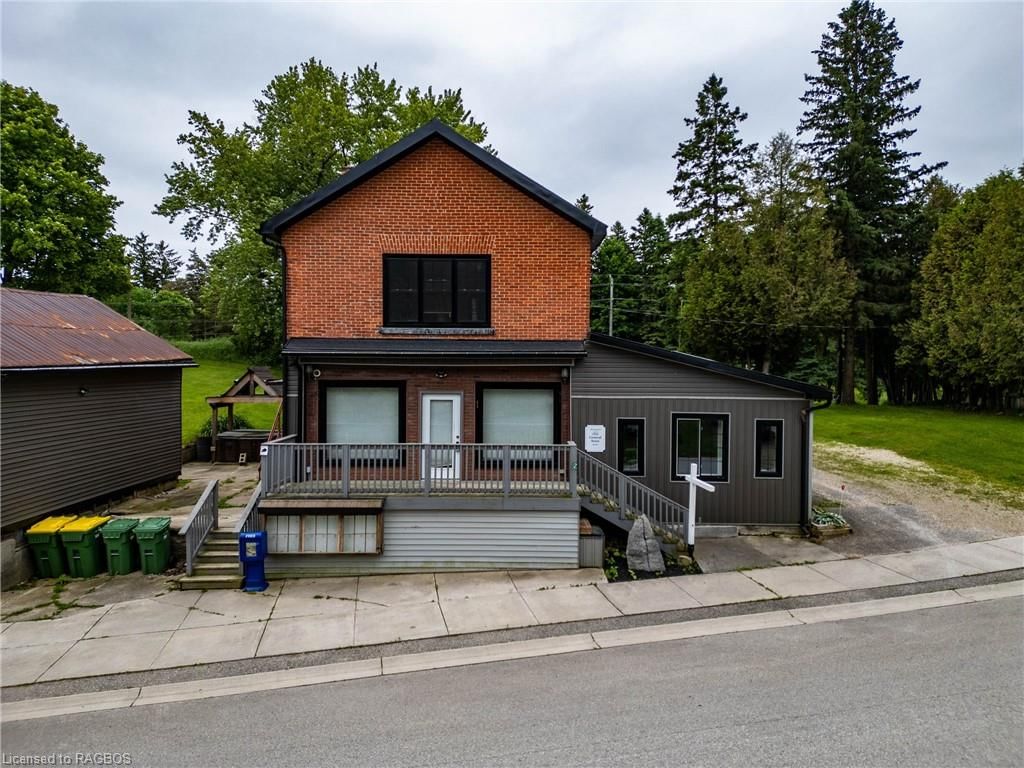 Photo 3 of 162 Kincardine Street, Grey Highlands, Priceville — HOMEH