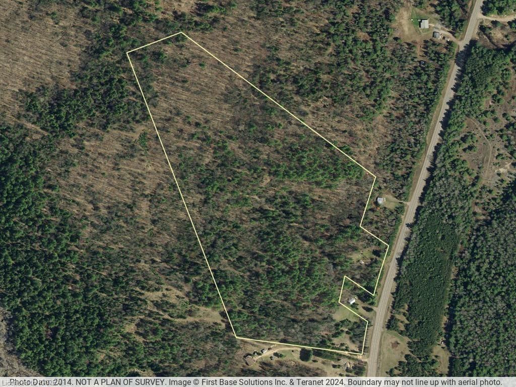 Front of PT LOT 31 CON 1 Highway 41