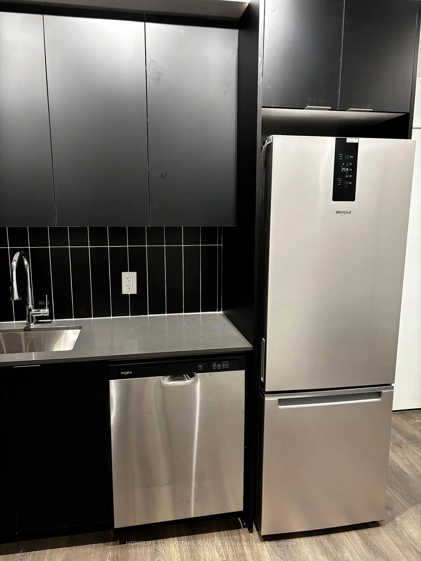 Photo 7 of Unit 320, 10 Abeja Street, Vaughan, Concord — HOMEH