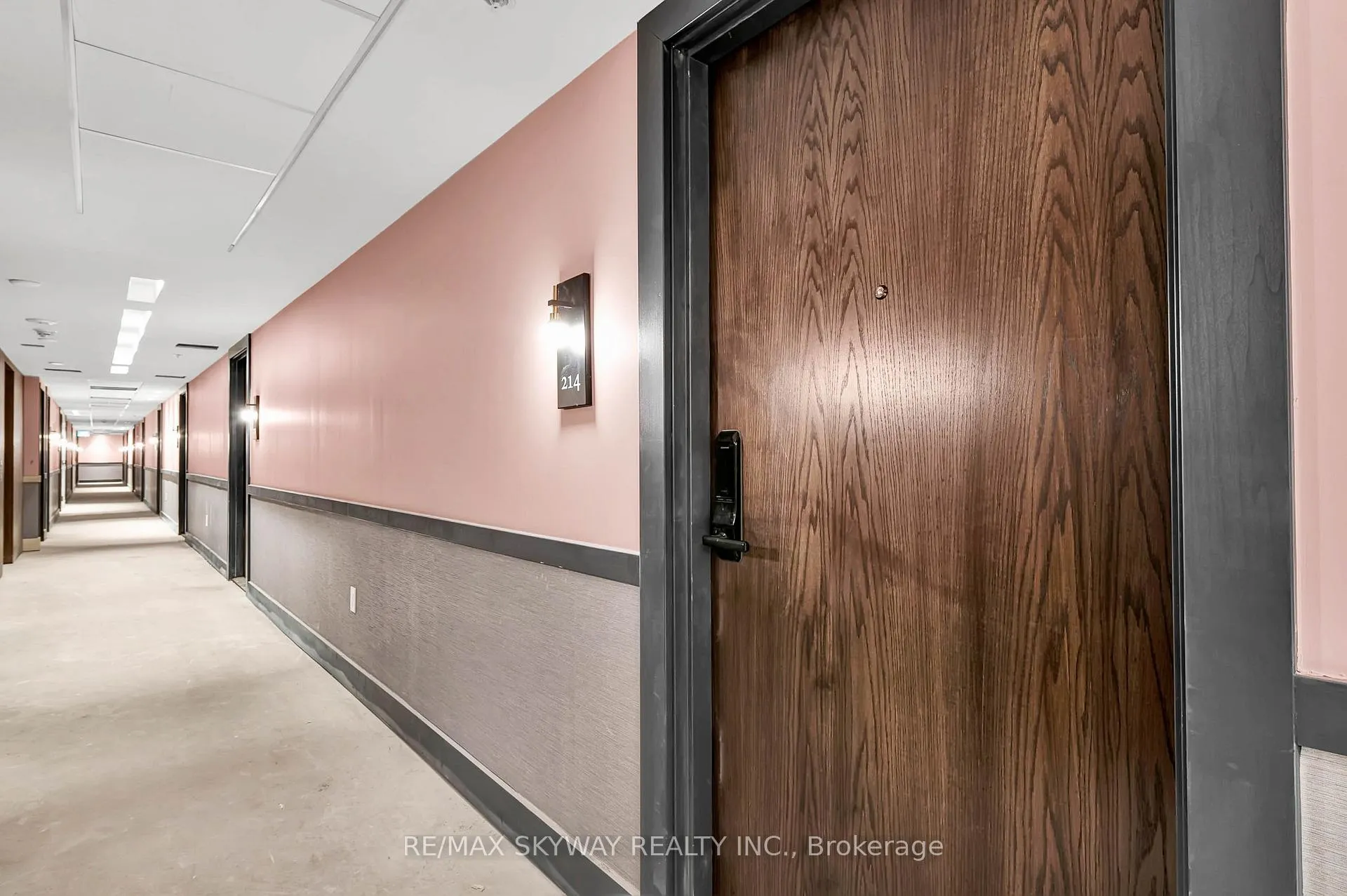 Photo 12 of Unit 214, 2782 Barton Street E, Hamilton, Riverdale — HOMEH