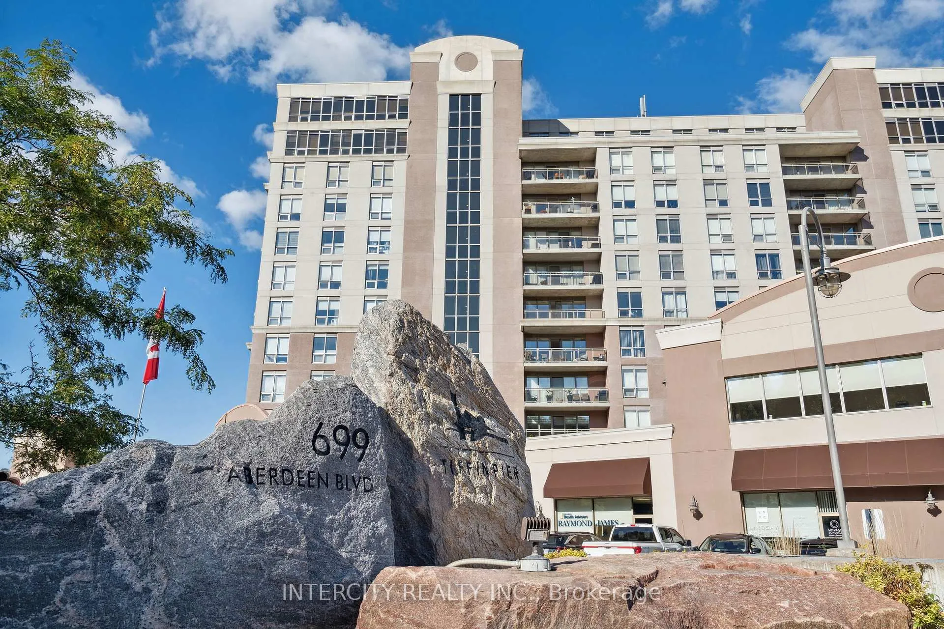 Photo of Unit 905, 699 Aberdeen Boulevard
