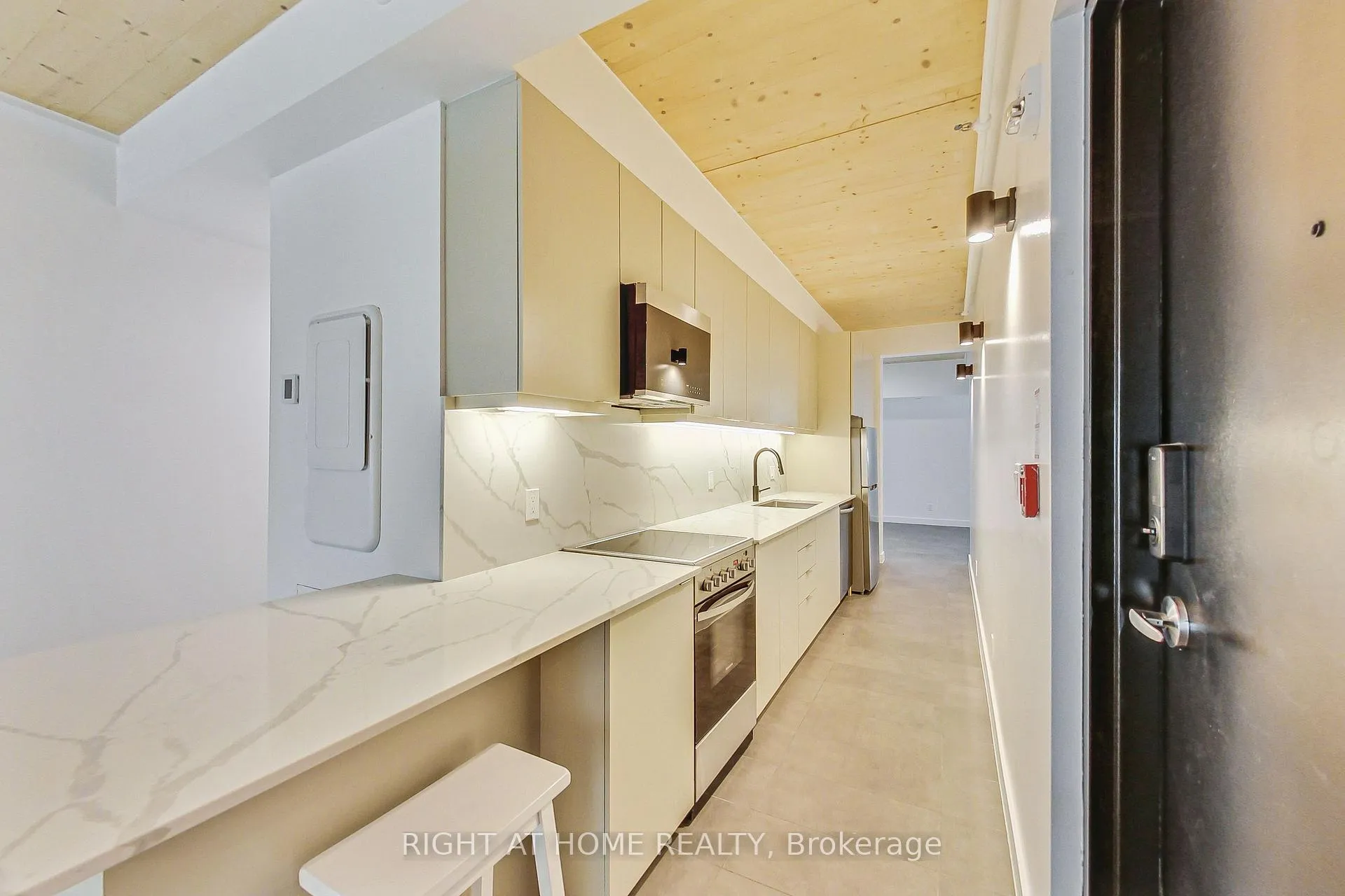 Photo 8 of Unit 201, 1602 Queen Street E, Toronto, The Beaches — HOMEH