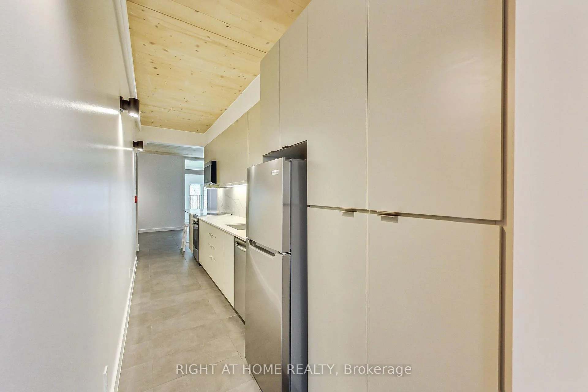 Photo 10 of Unit 201, 1602 Queen Street E, Toronto, The Beaches — HOMEH
