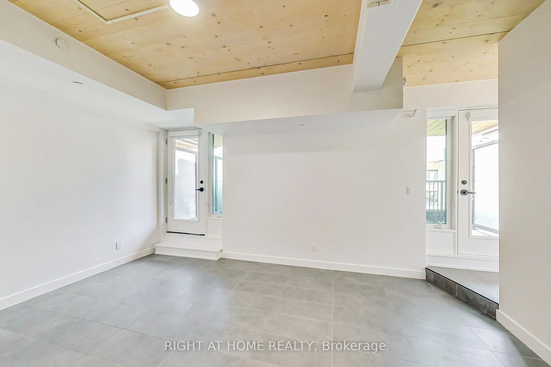 Photo 11 of Unit 201, 1602 Queen Street E, Toronto, The Beaches — HOMEH