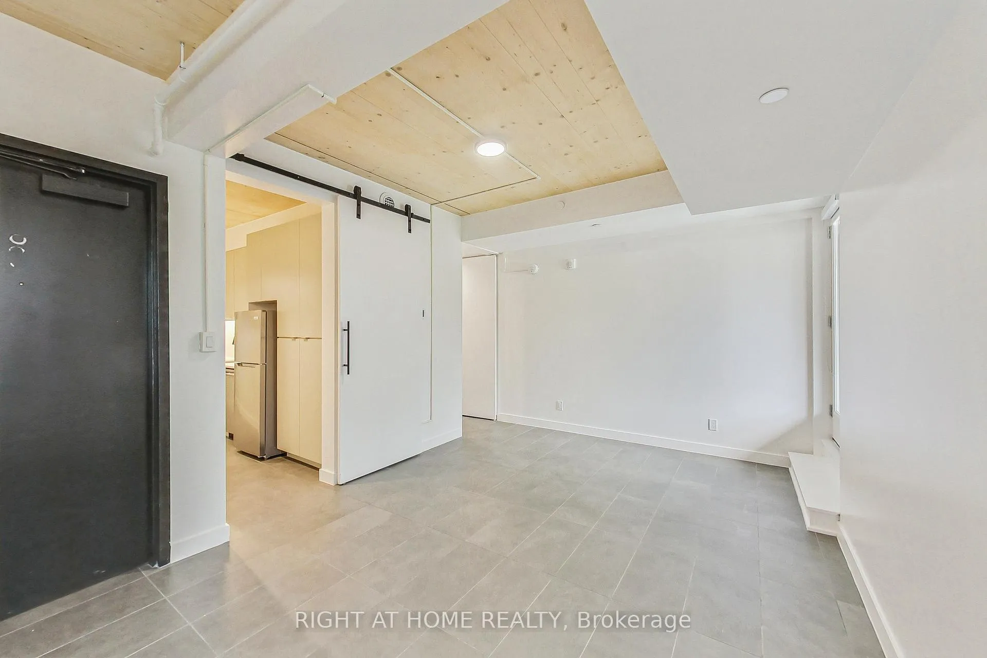 Photo 12 of Unit 201, 1602 Queen Street E, Toronto, The Beaches — HOMEH