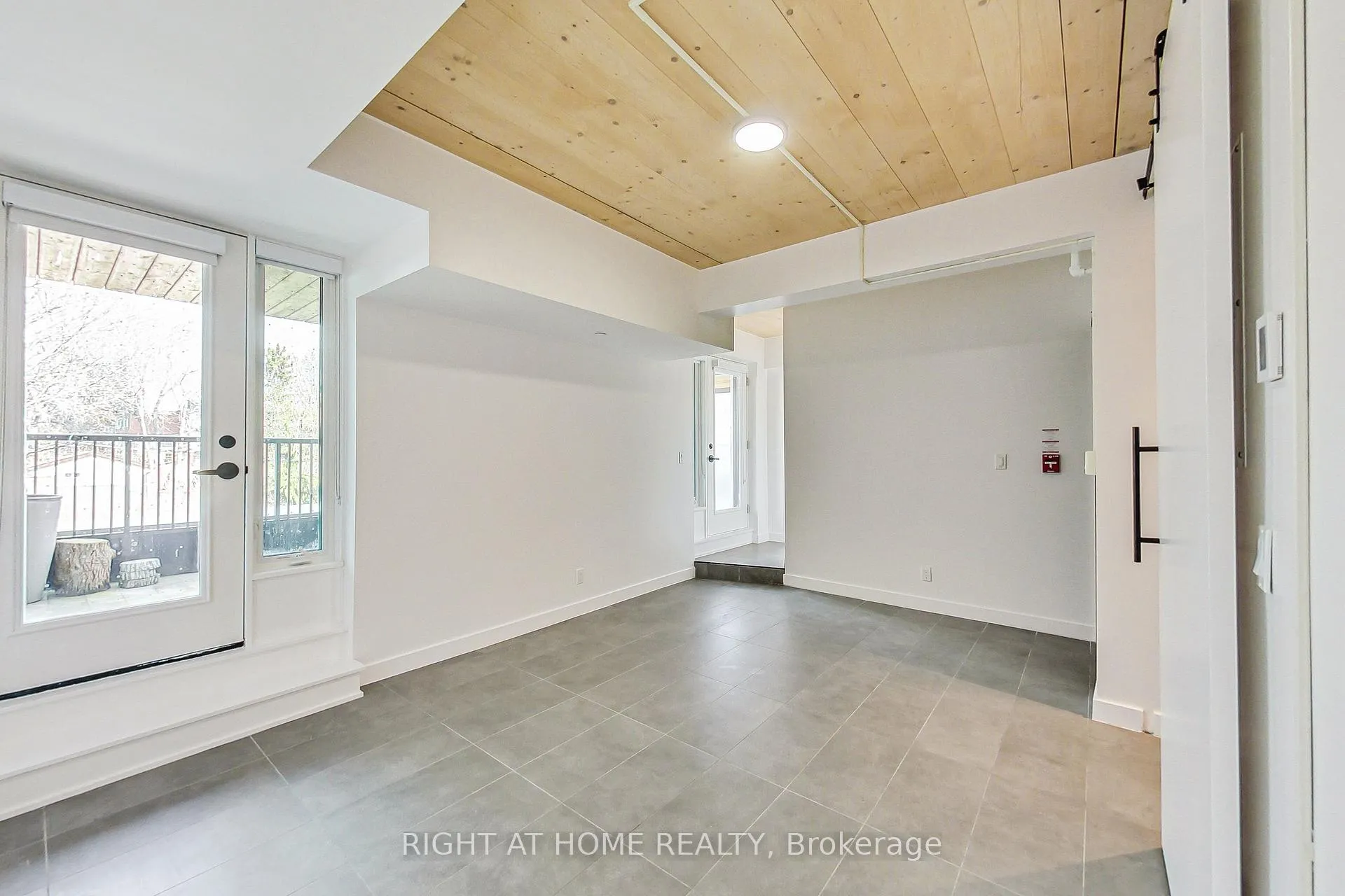 Photo 13 of Unit 201, 1602 Queen Street E, Toronto, The Beaches — HOMEH