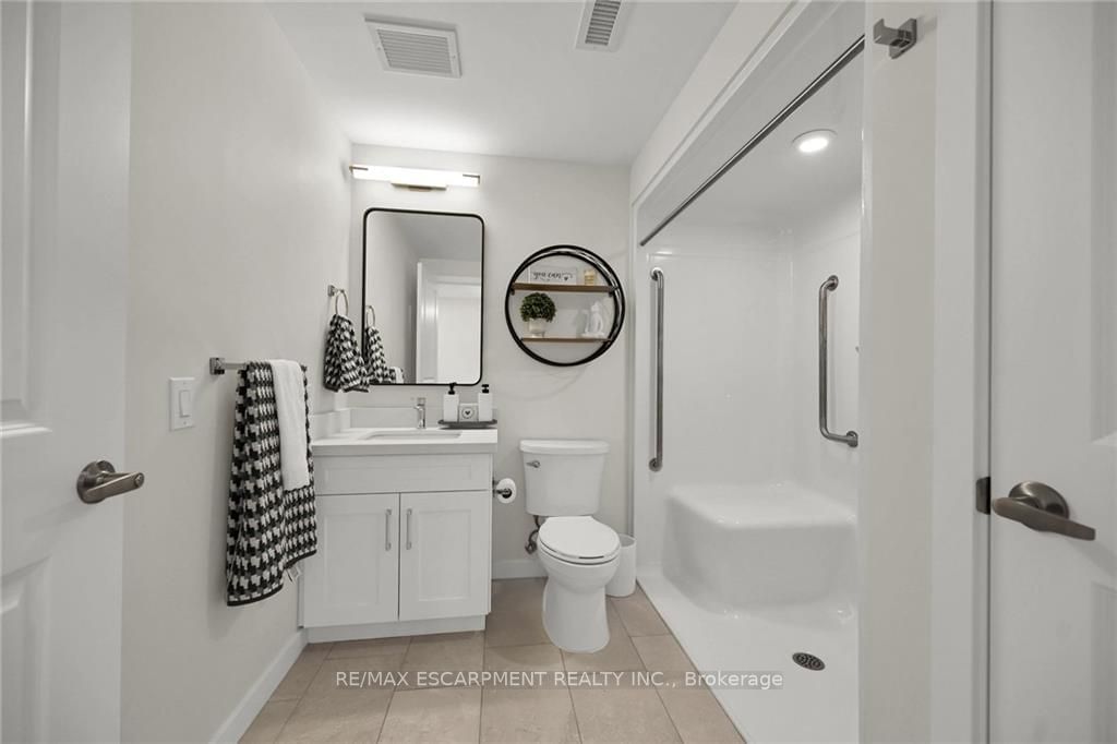Photo 7 of Unit 204, 15 TALBOT St S, Haldimand — HOMEH