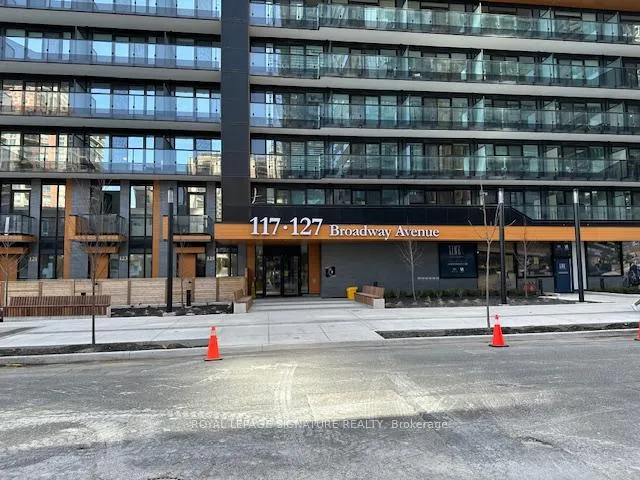 Front of Unit 1812, 117 Broadway Avenue