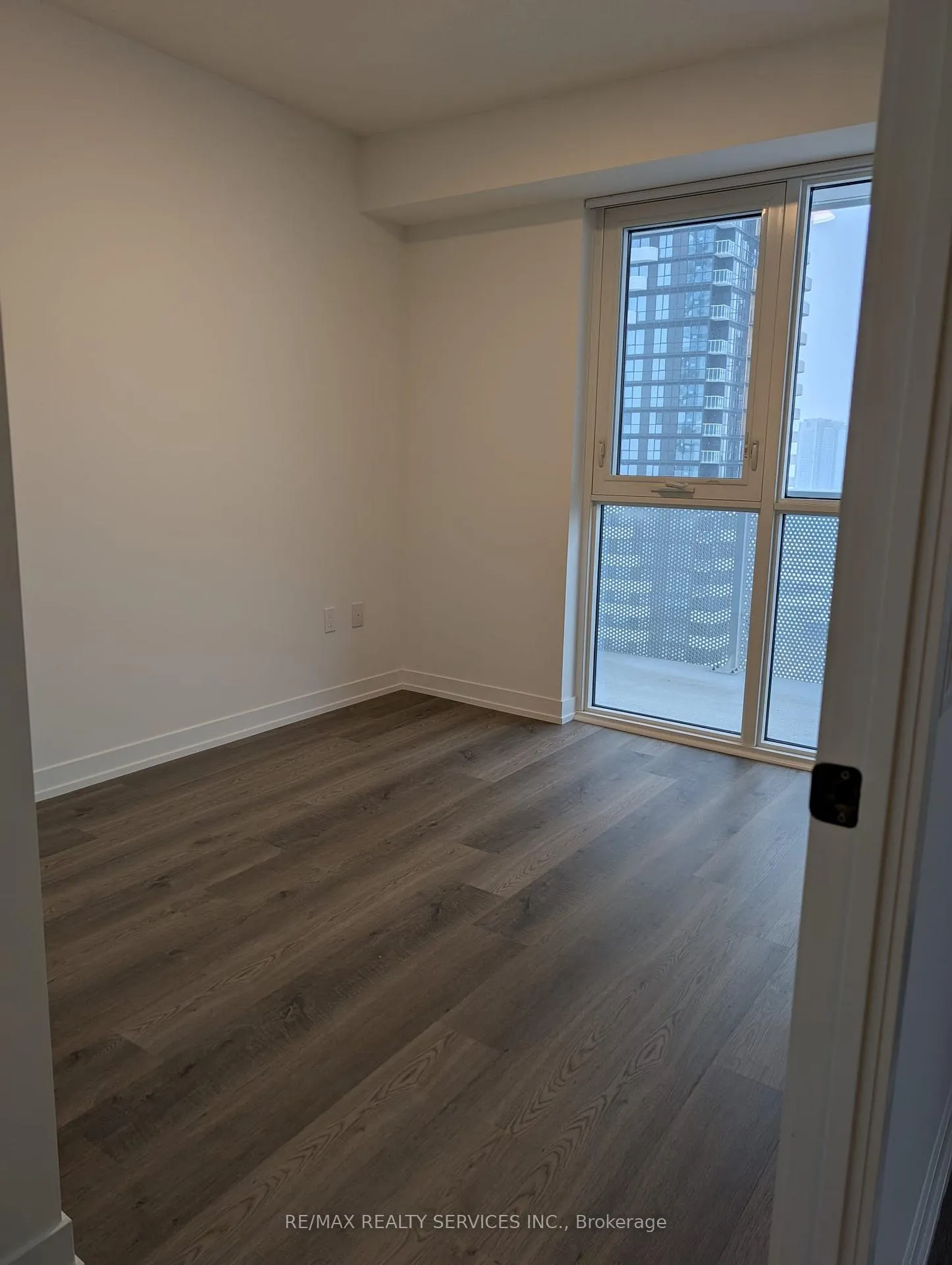 Photo 10 of Unit 3316, 195 Commerce Street, Vaughan, Vaughan Corporate Centre — HOMEH