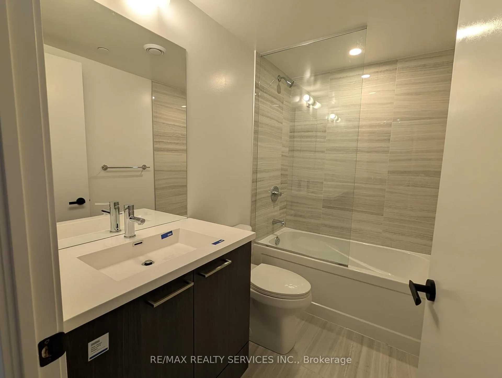 Photo 16 of Unit 3316, 195 Commerce Street, Vaughan, Vaughan Corporate Centre — HOMEH