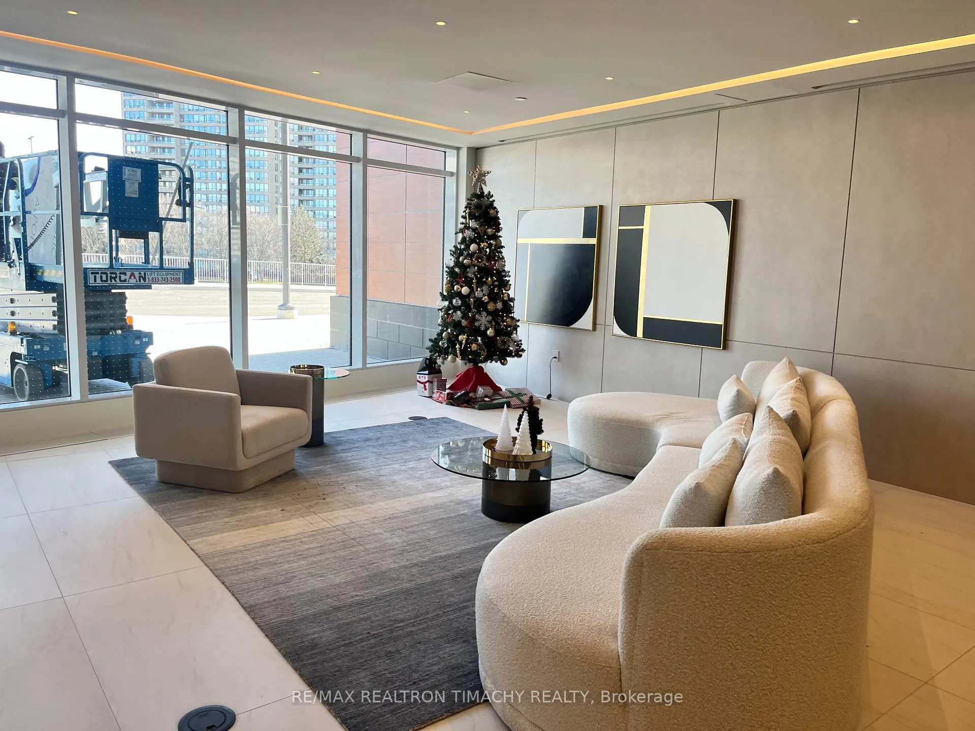 Photo 21 of Unit 2810, 30 Upper Mall Way, Vaughan, Brownridge — HOMEH