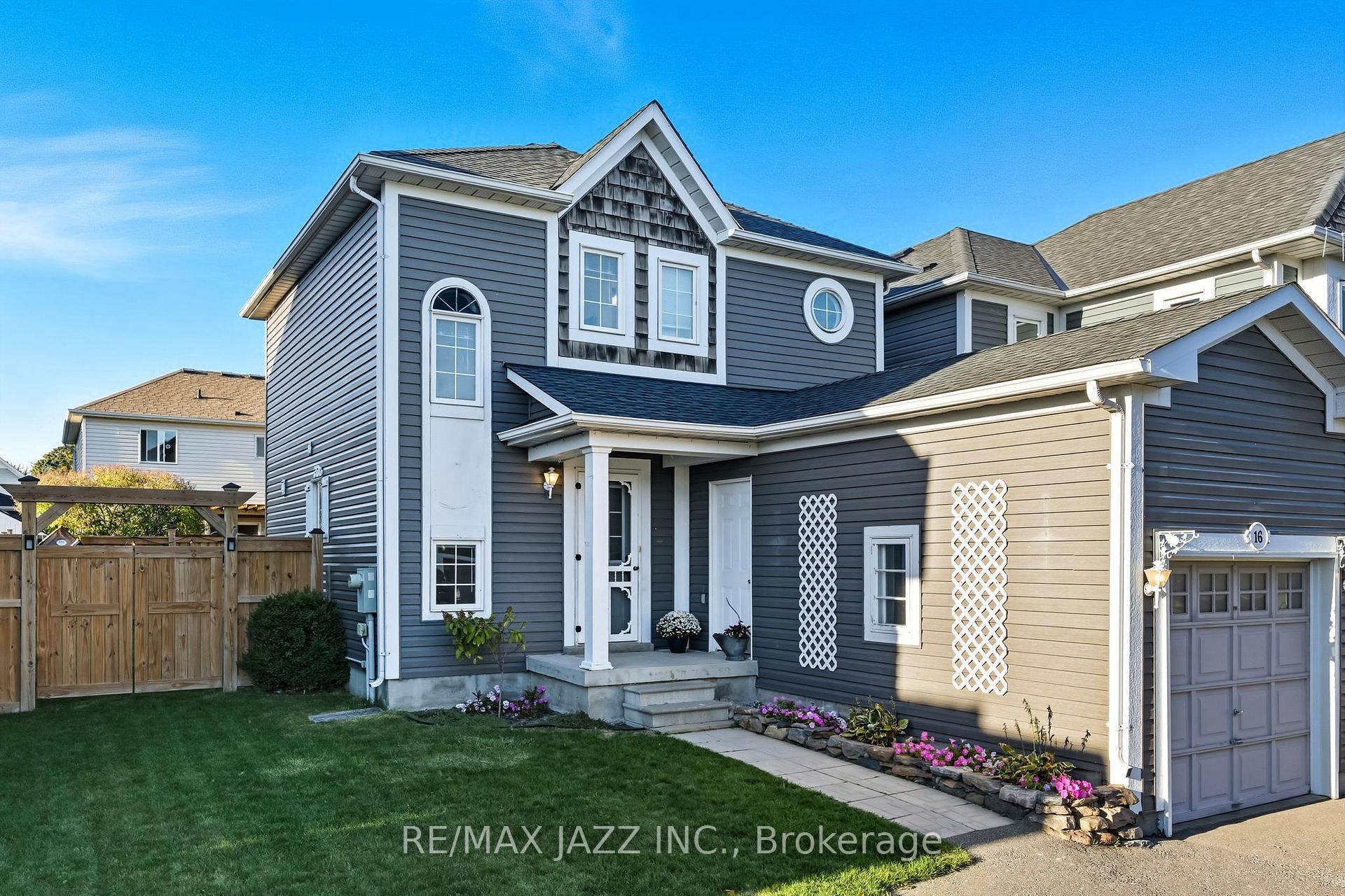 Photo 2 of 16 Carveth Crescent, Clarington, Newcastle — HOMEH