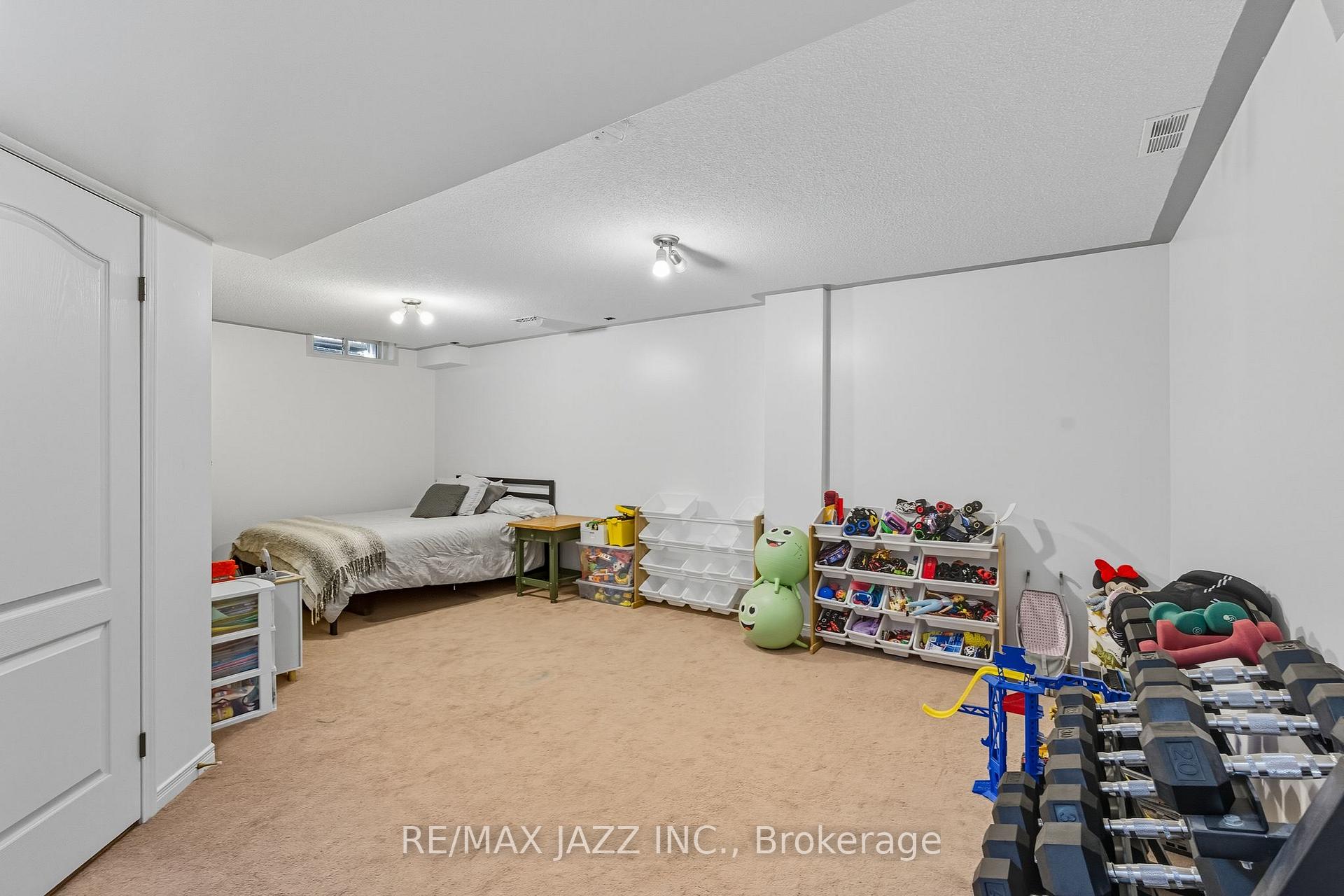 Photo 27 of 16 Carveth Crescent, Clarington, Newcastle — HOMEH
