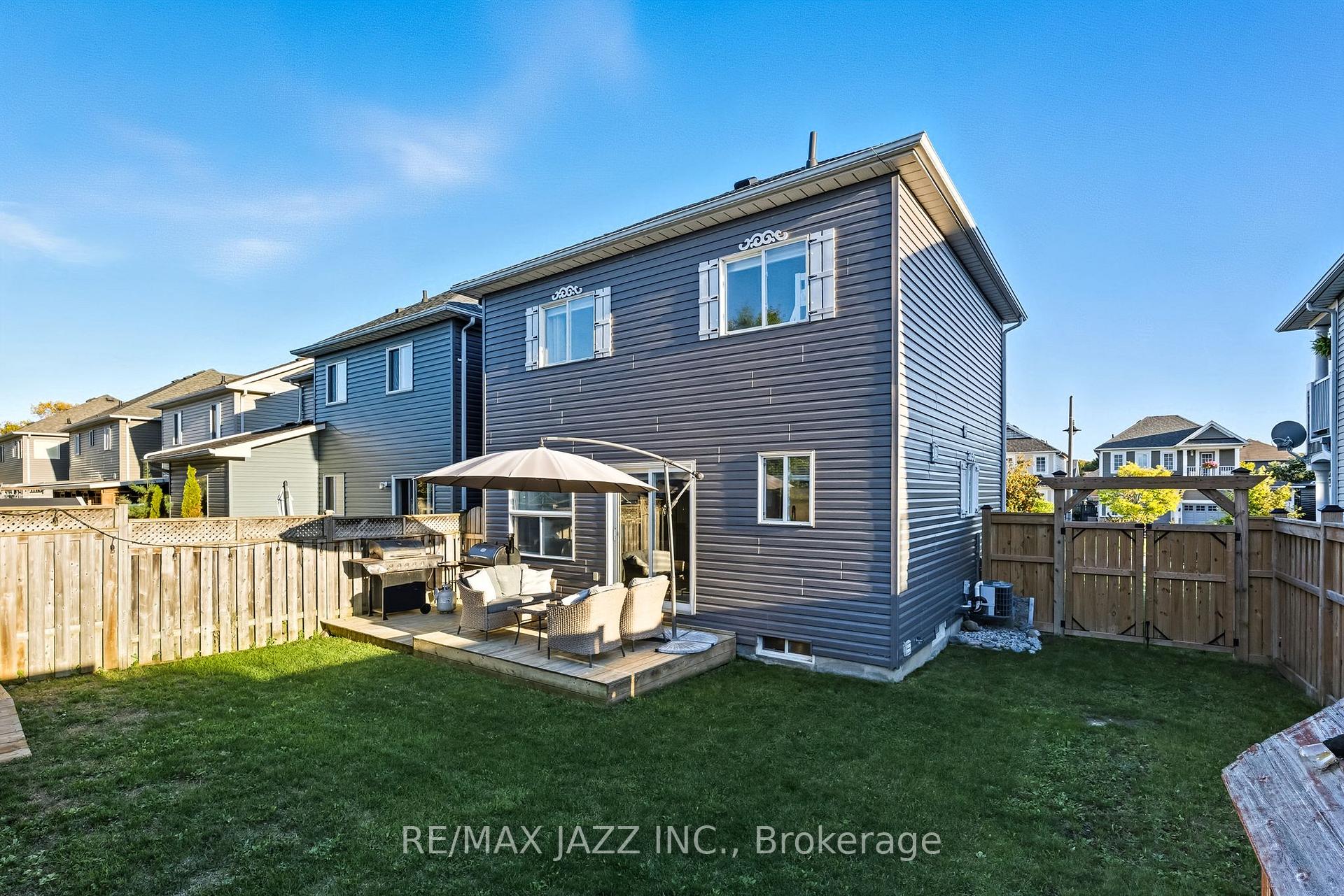 Photo 33 of 16 Carveth Crescent, Clarington, Newcastle — HOMEH