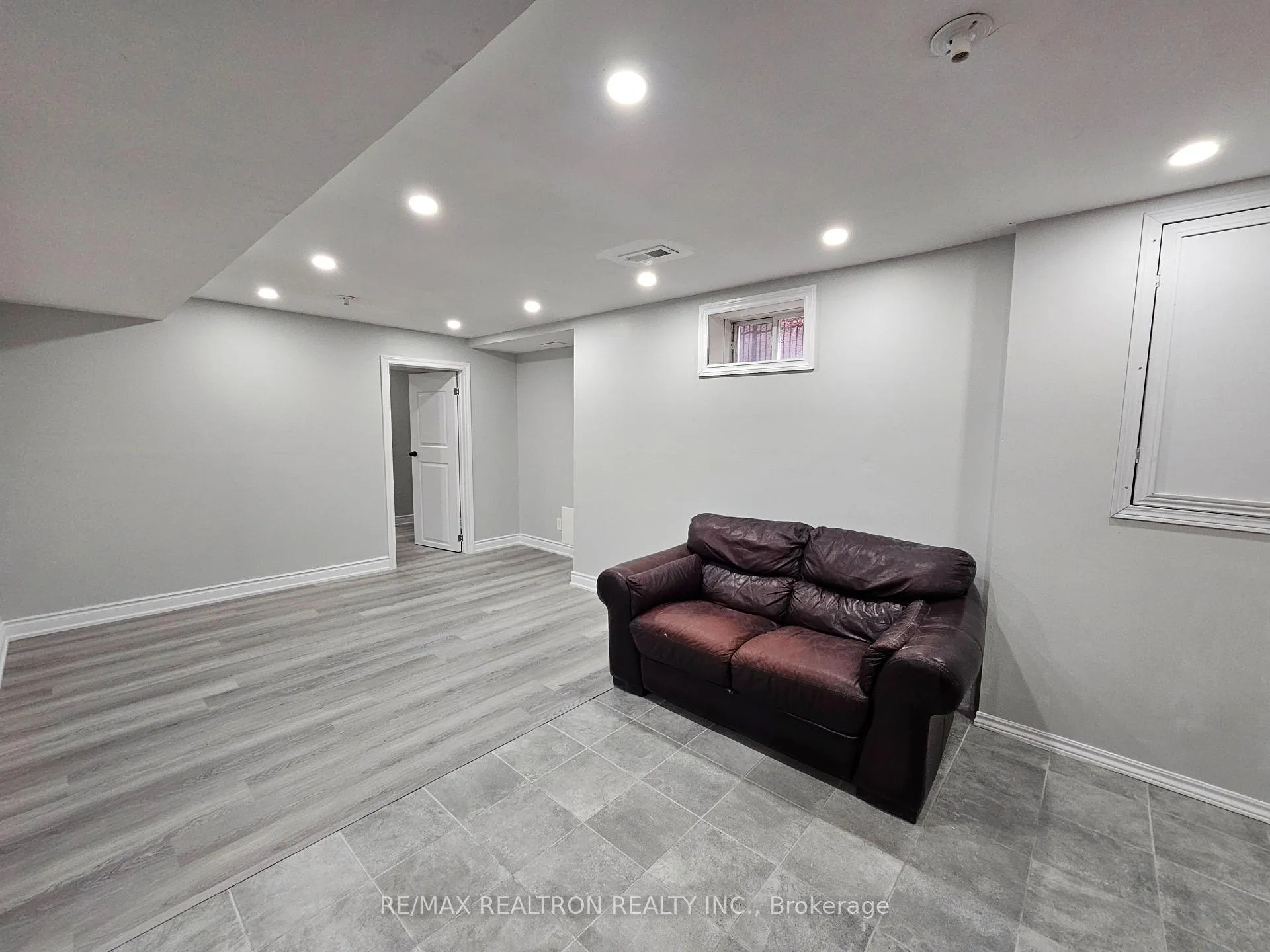 Front of Unit Bsmnt, 41 Darley Street