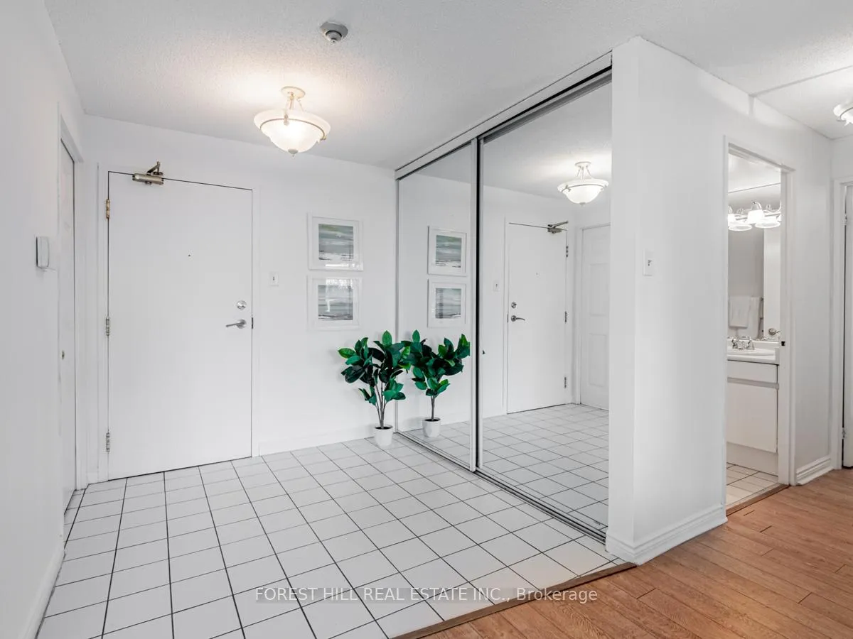 Photo 3 of Unit 307, 7300 Yonge Street, Vaughan, Crestwood-Springfarm-Yorkhill — HOMEH