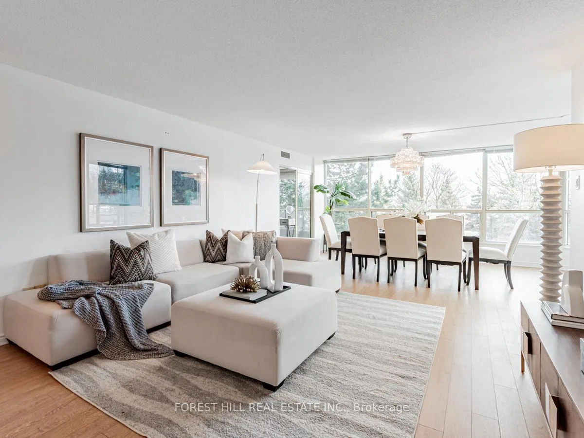 Photo 5 of Unit 307, 7300 Yonge Street, Vaughan, Crestwood-Springfarm-Yorkhill — HOMEH