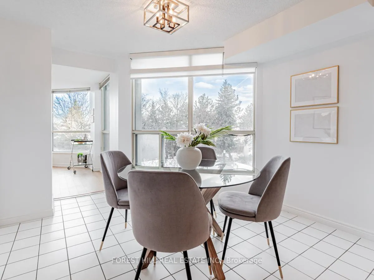 Photo 14 of Unit 307, 7300 Yonge Street, Vaughan, Crestwood-Springfarm-Yorkhill — HOMEH
