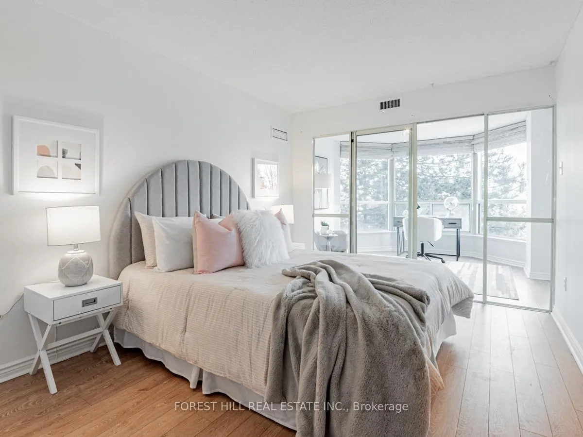 Photo 19 of Unit 307, 7300 Yonge Street, Vaughan, Crestwood-Springfarm-Yorkhill — HOMEH