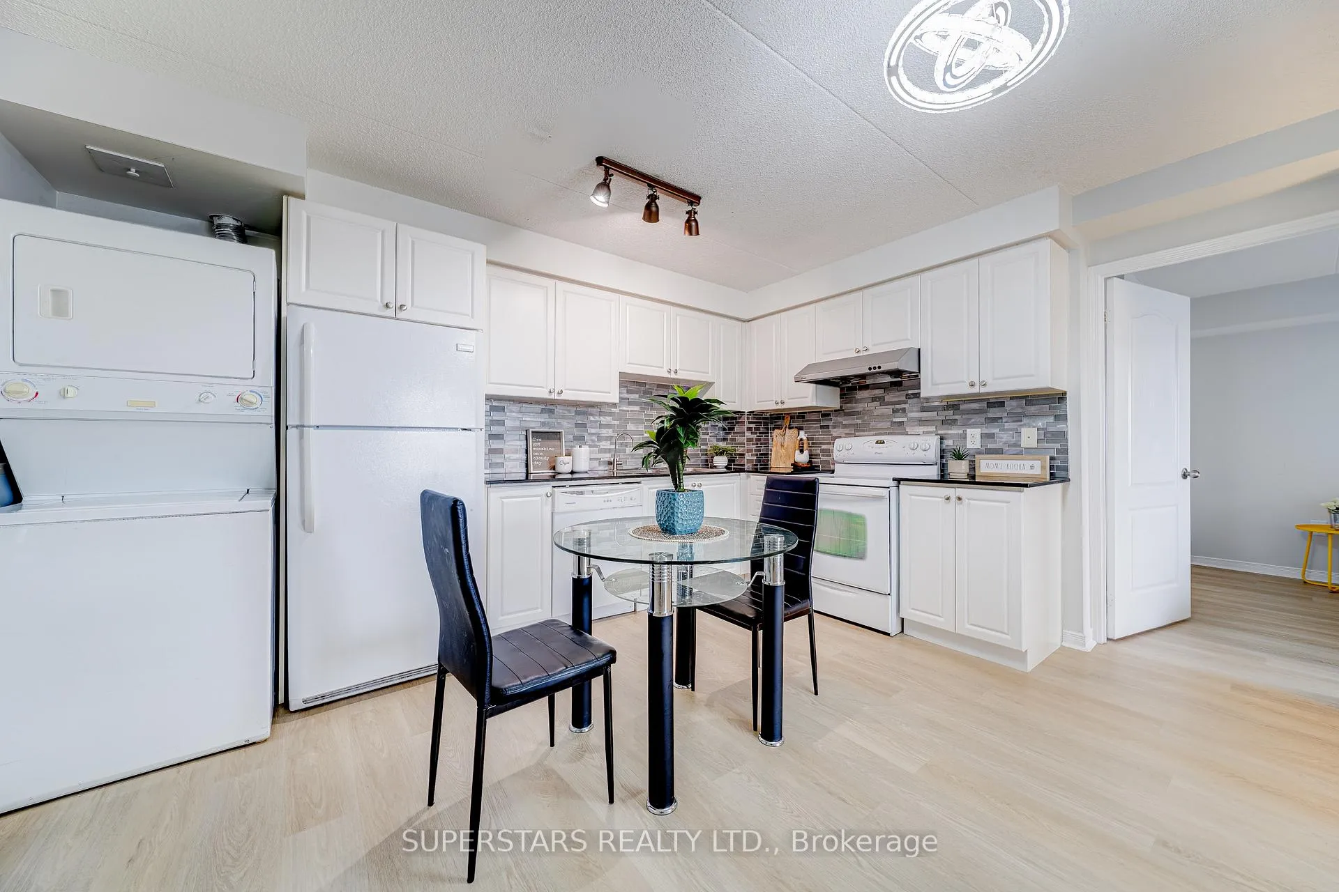 Photo 5 of Unit 715, 4600 Steeles Avenue E, Markham, Milliken Mills East — HOMEH