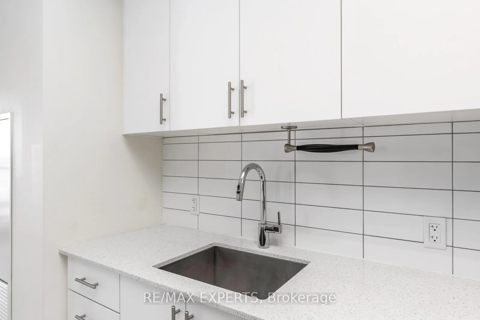 Photo 11 of Unit 417, 9000 Jane Street, Vaughan, Concord — HOMEH