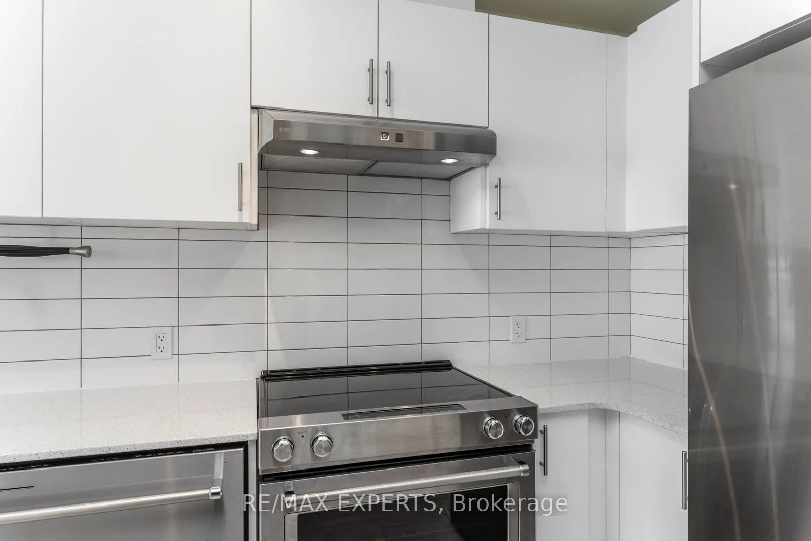 Photo 12 of Unit 417, 9000 Jane Street, Vaughan, Concord — HOMEH