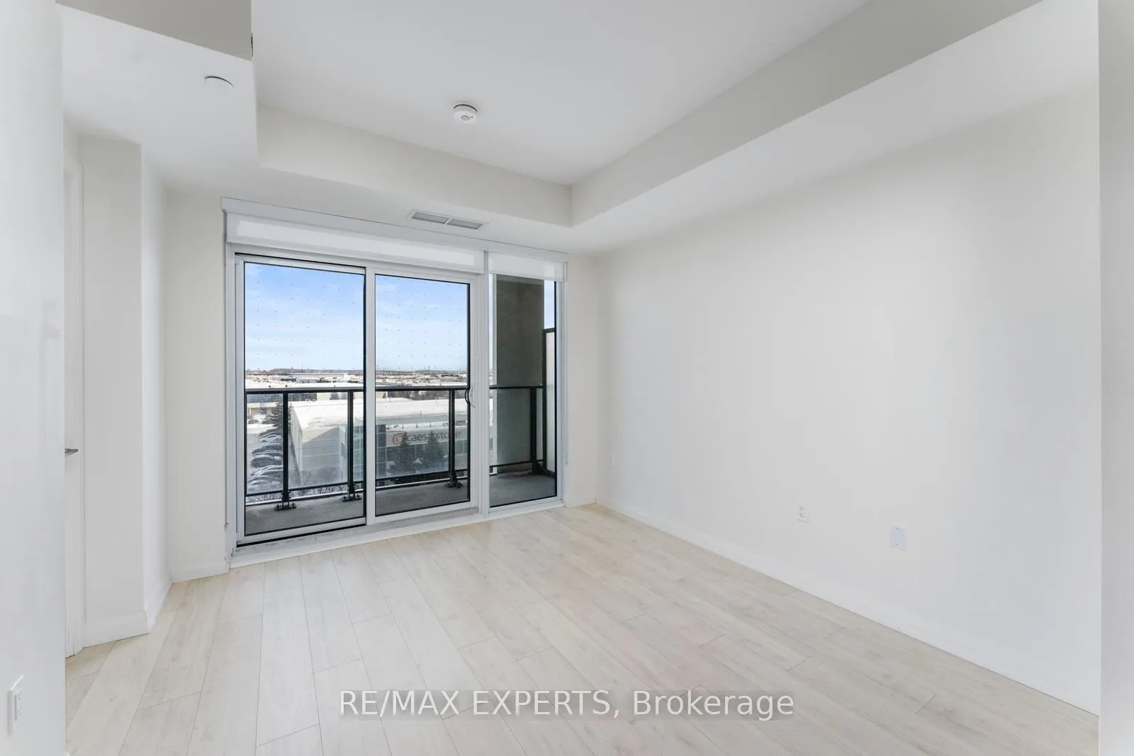 Photo 14 of Unit 417, 9000 Jane Street, Vaughan, Concord — HOMEH