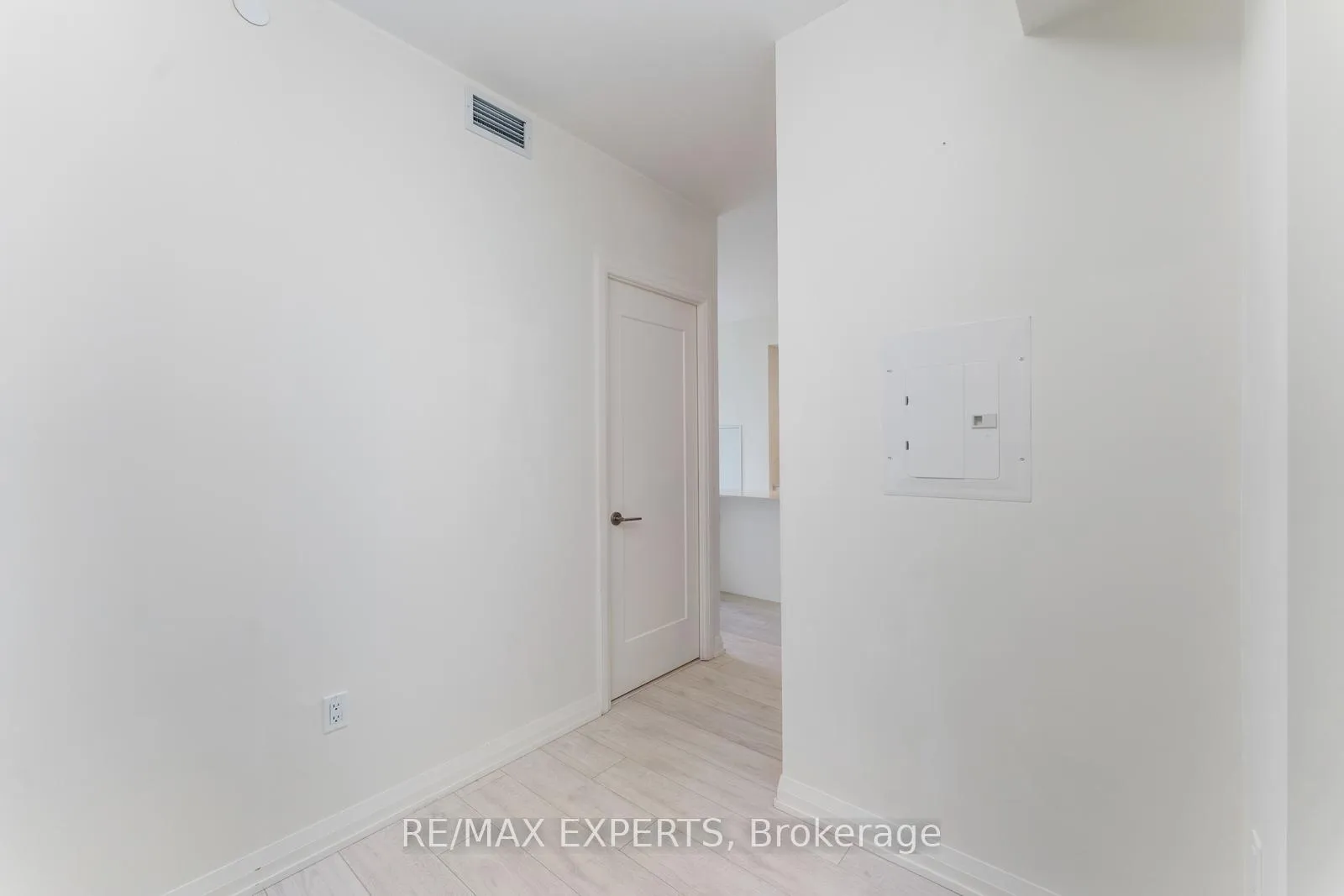 Photo 19 of Unit 417, 9000 Jane Street, Vaughan, Concord — HOMEH