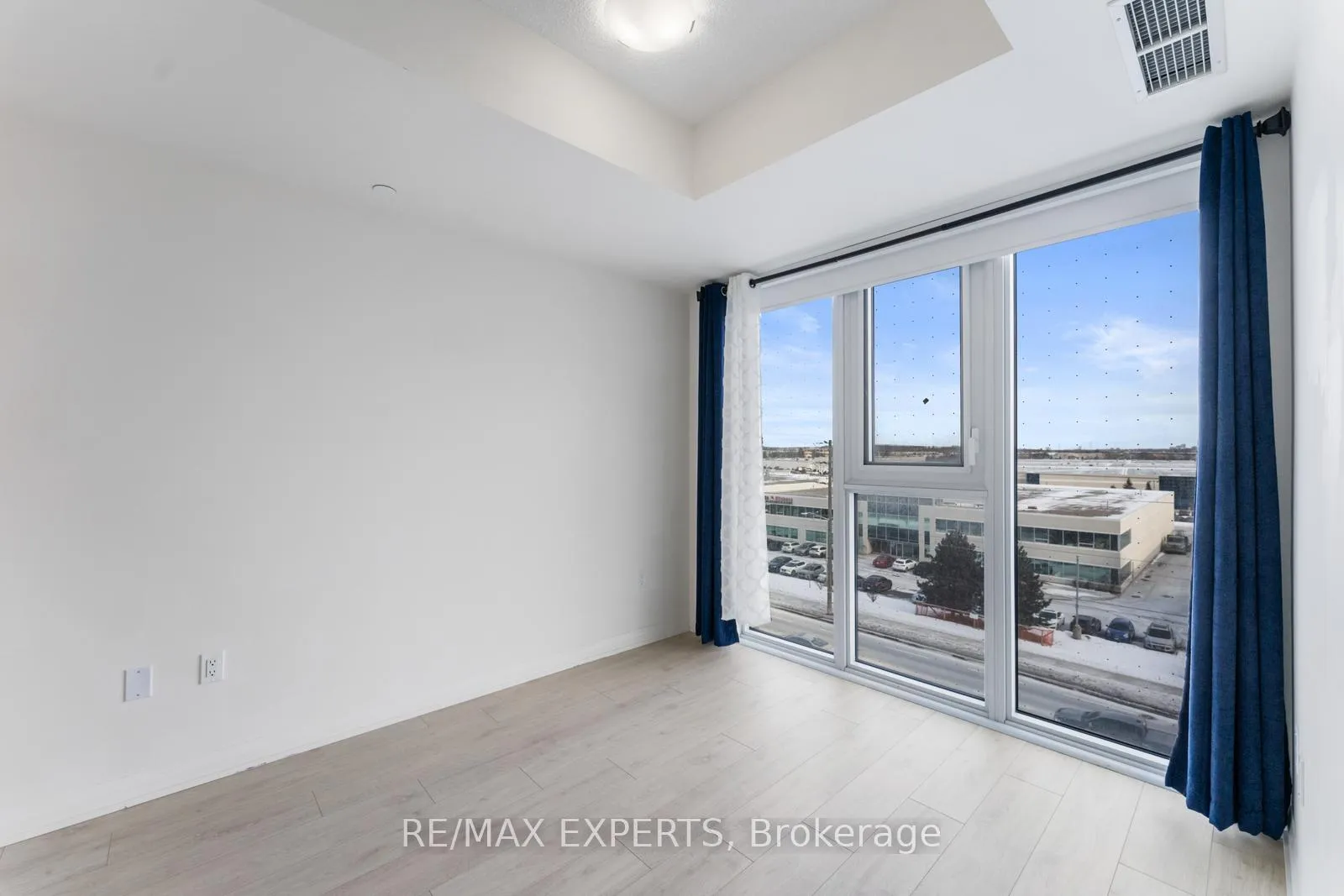 Photo 21 of Unit 417, 9000 Jane Street, Vaughan, Concord — HOMEH