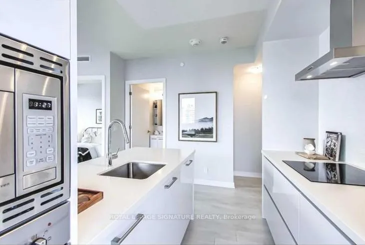 Photo 3 of Unit 2003, 2221 Yonge Street, Toronto, Mount Pleasant West — HOMEH