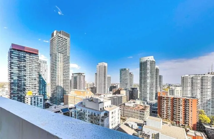 Photo 18 of Unit 2003, 2221 Yonge Street, Toronto, Mount Pleasant West — HOMEH