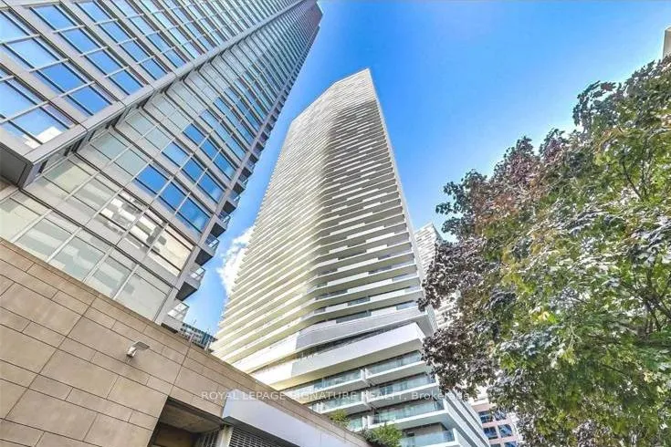 Photo 20 of Unit 2003, 2221 Yonge Street, Toronto, Mount Pleasant West — HOMEH