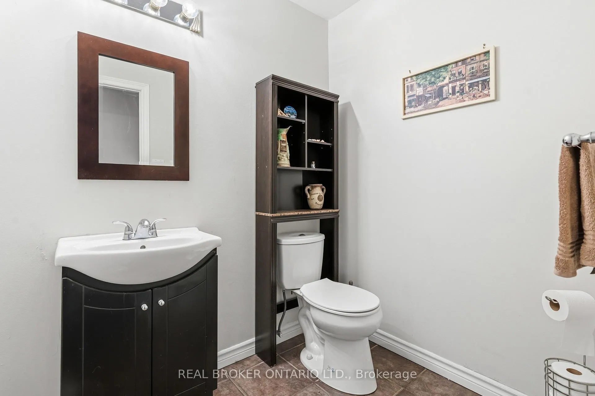 Photo 19 of 18 Cotswold Court, Halton Hills, Georgetown — HOMEH