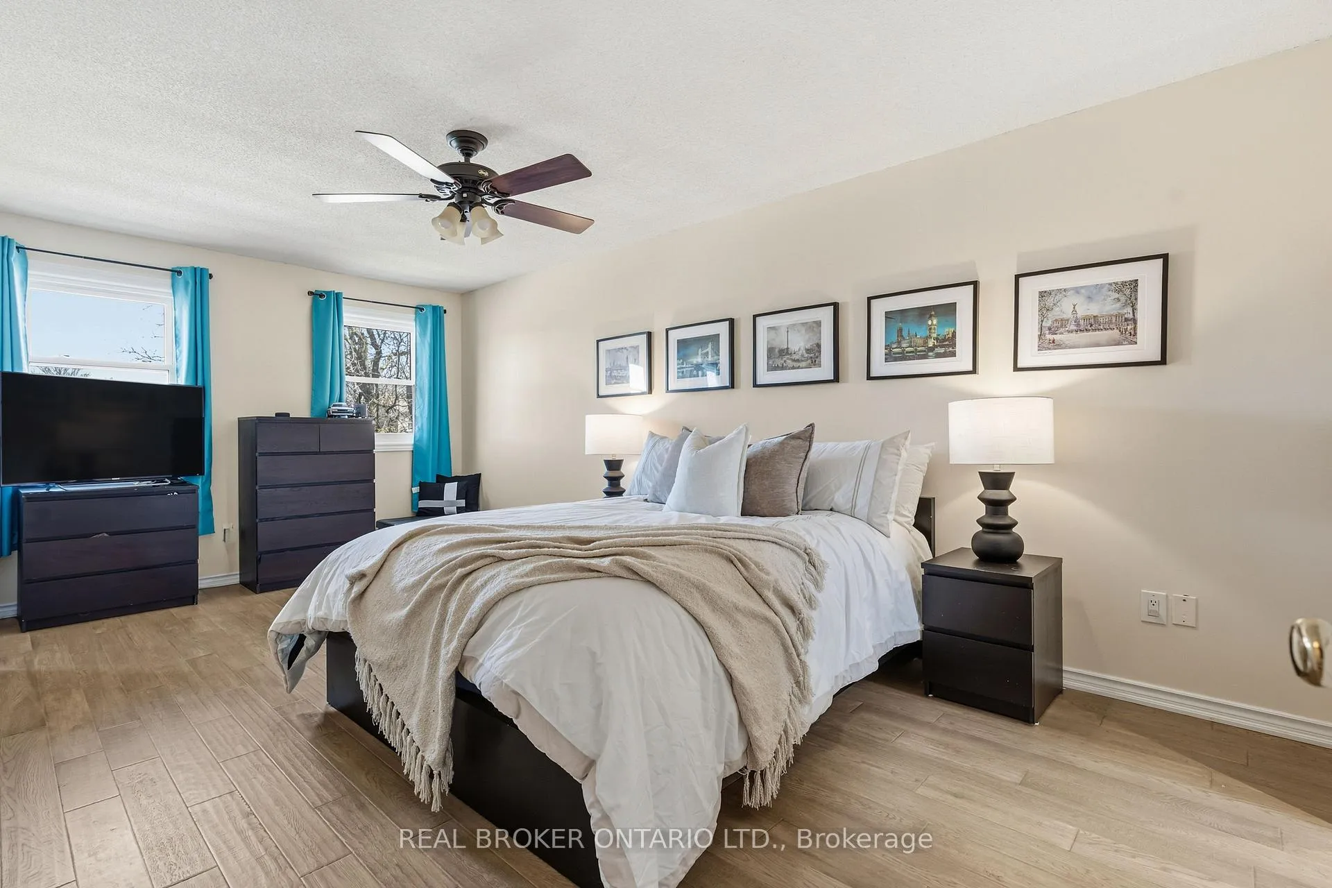 Photo 21 of 18 Cotswold Court, Halton Hills, Georgetown — HOMEH