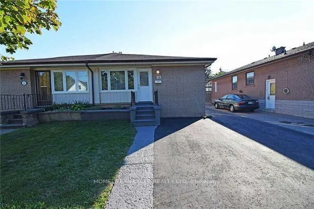 Front of Unit Upper L, 83 Mcmurchy Avenue