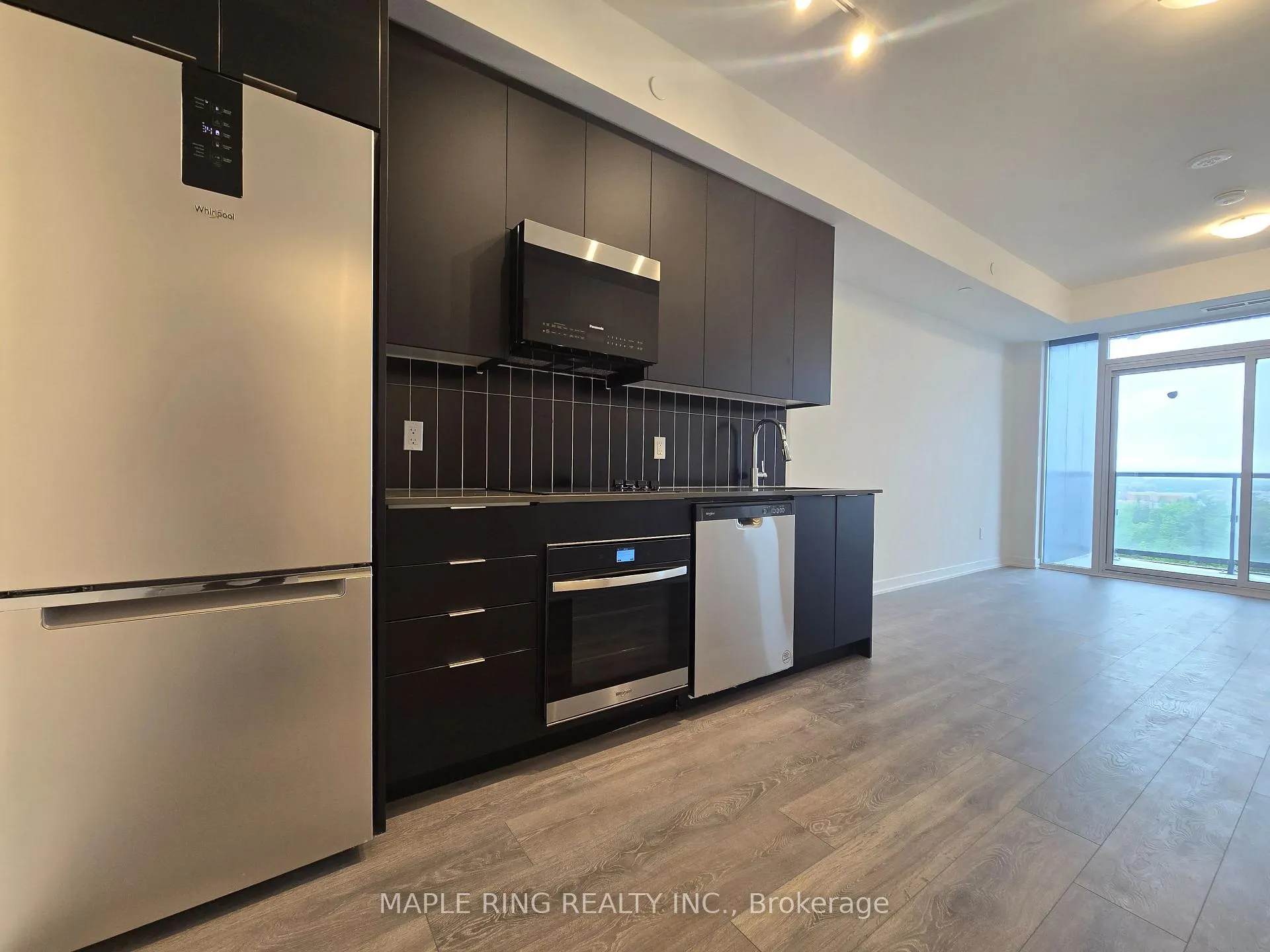 Photo 1 of Unit 908, 474 Caldari Road, Vaughan, Concord — HOMEH
