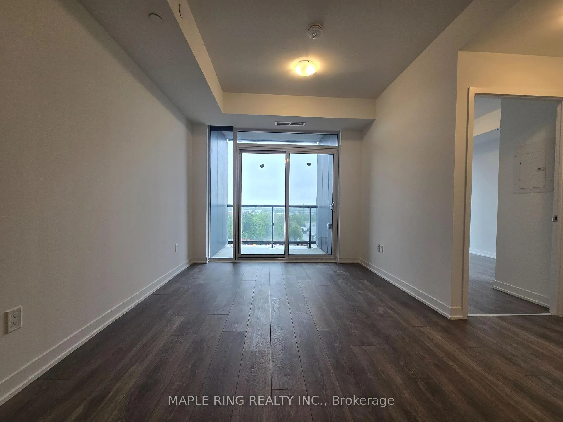 Photo 4 of Unit 908, 474 Caldari Road, Vaughan, Concord — HOMEH