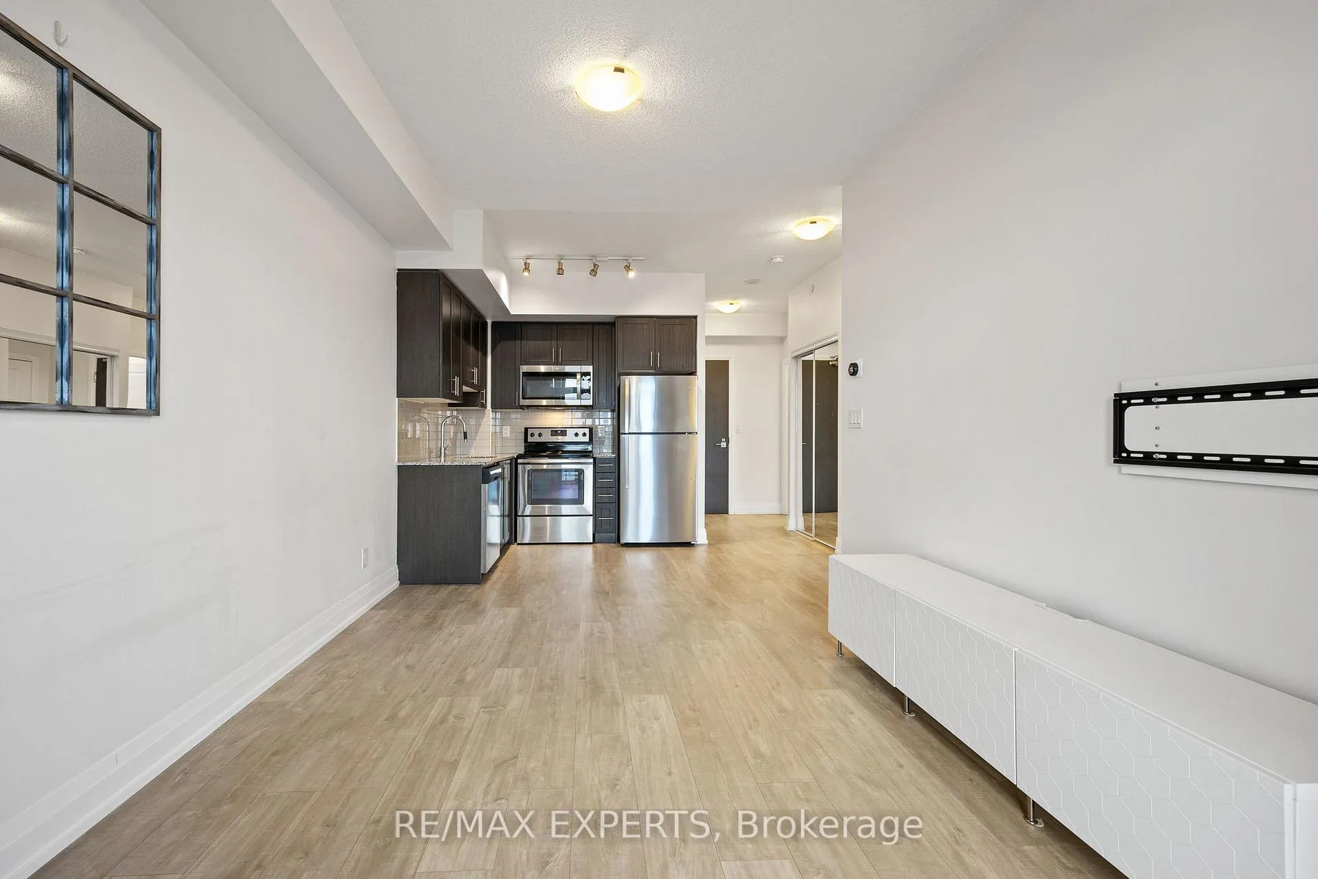 Photo 5 of Unit 512, 3600 Highway 7, Vaughan, Vaughan Corporate Centre — HOMEH