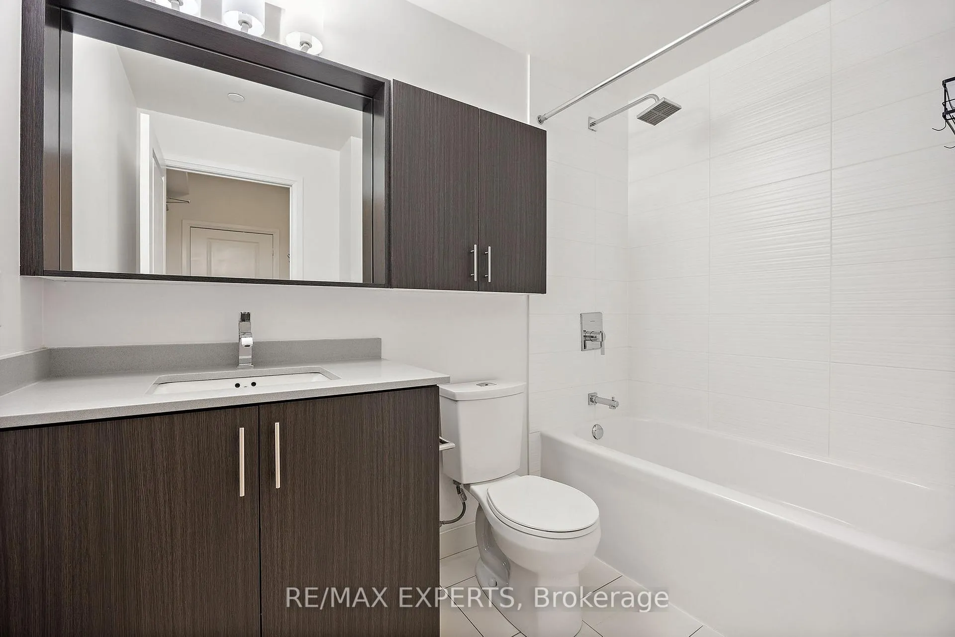 Photo 9 of Unit 512, 3600 Highway 7, Vaughan, Vaughan Corporate Centre — HOMEH