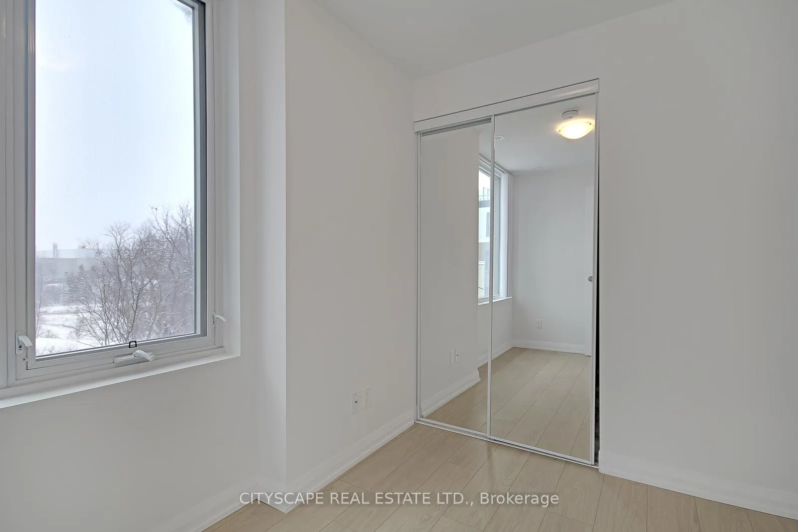 Photo 14 of Unit TH 53, 1020 Portage Parkway, Vaughan, Concord — HOMEH