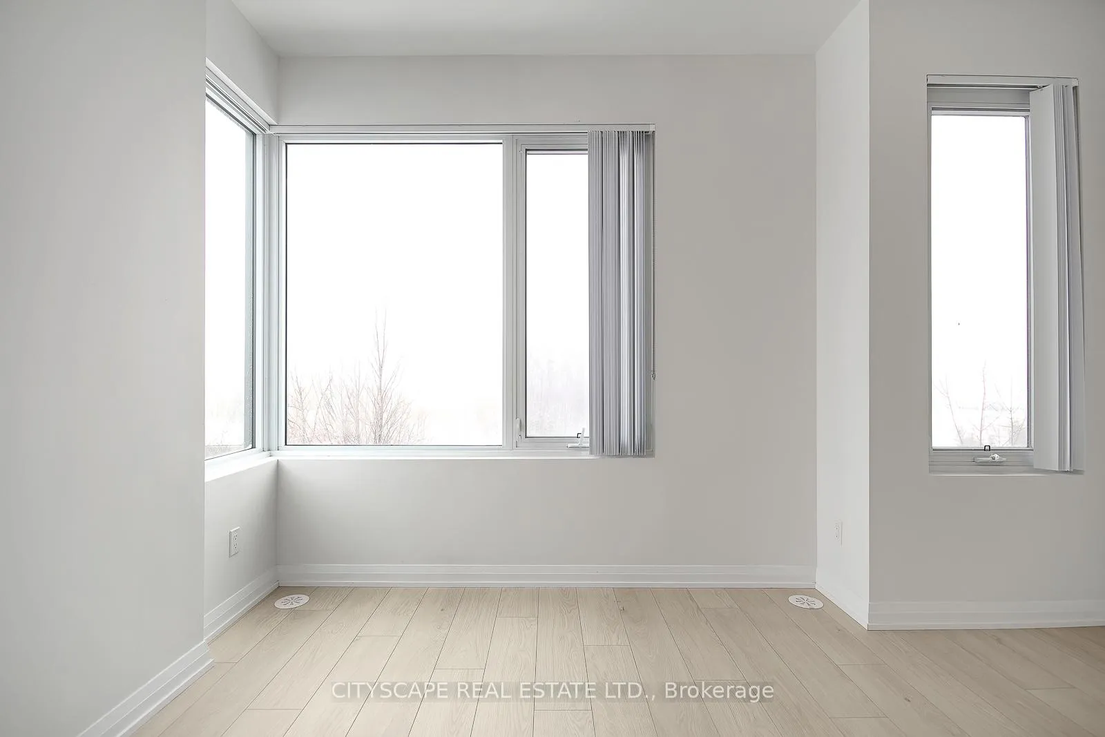 Photo 28 of Unit TH 53, 1020 Portage Parkway, Vaughan, Concord — HOMEH