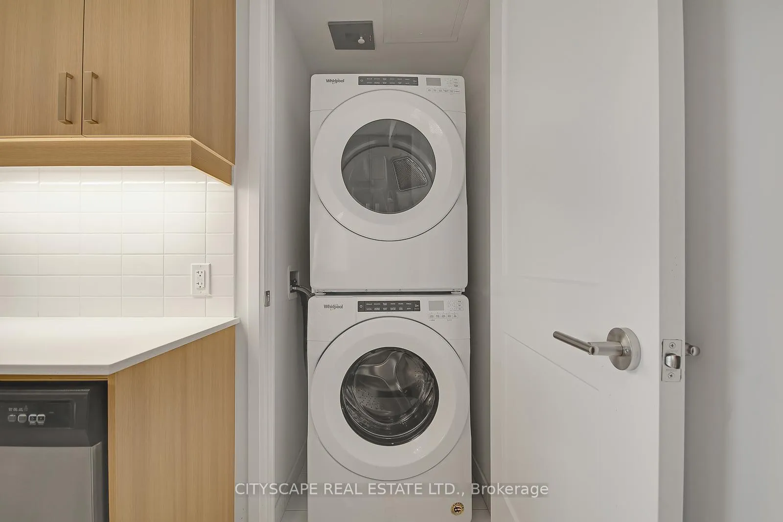Photo 29 of Unit TH 53, 1020 Portage Parkway, Vaughan, Concord — HOMEH